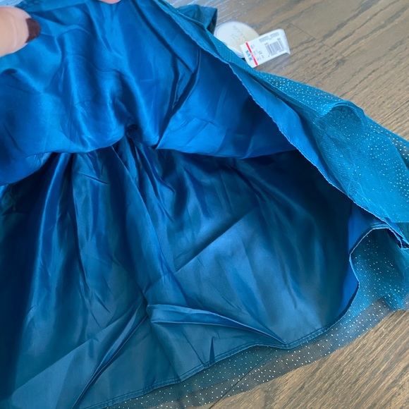 NWT 2T Dress - Picture 6 of 9